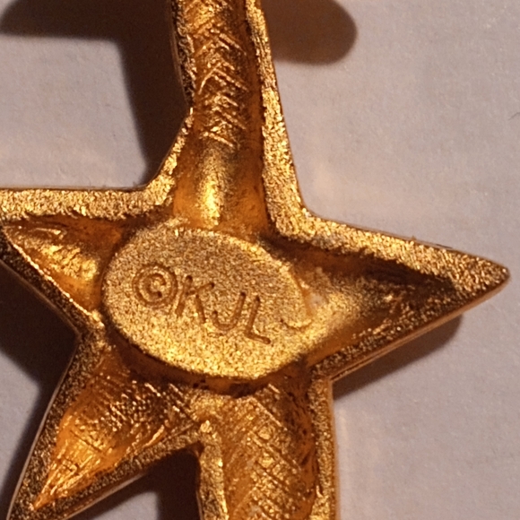 Vintage Kenneth Jay Lane Triple Star Clip On Earrings with Crystals - Picture 7 of 7